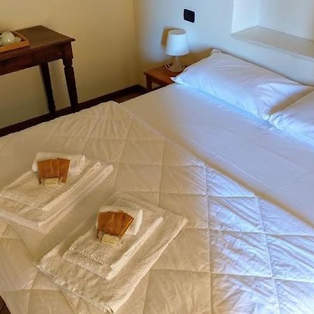 B&B Agora' Gardone Riviera Eksteriør billede