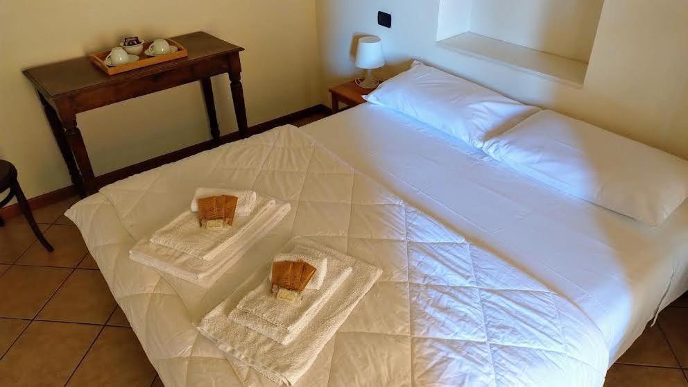 B&B Agora' Gardone Riviera Eksteriør billede